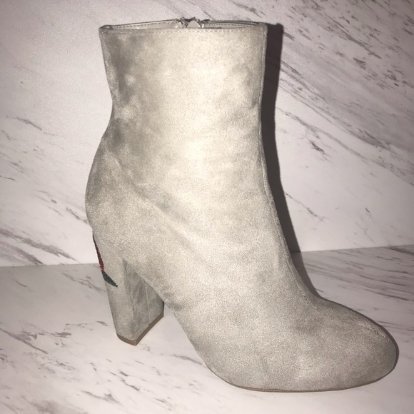 WILD DIVA Floral Embroidered Heel Boot Shoes - Picture 2 of 8